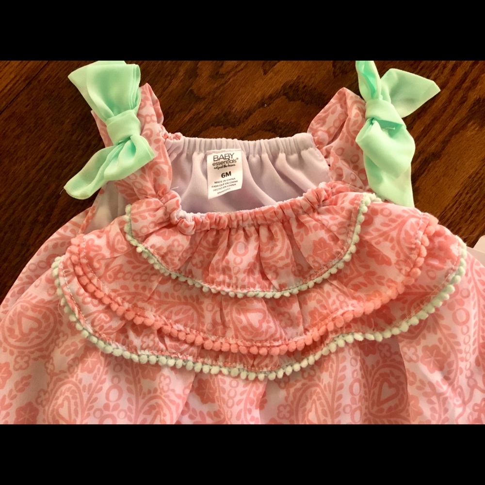 Sun outfit. 6 months.  New with tags.